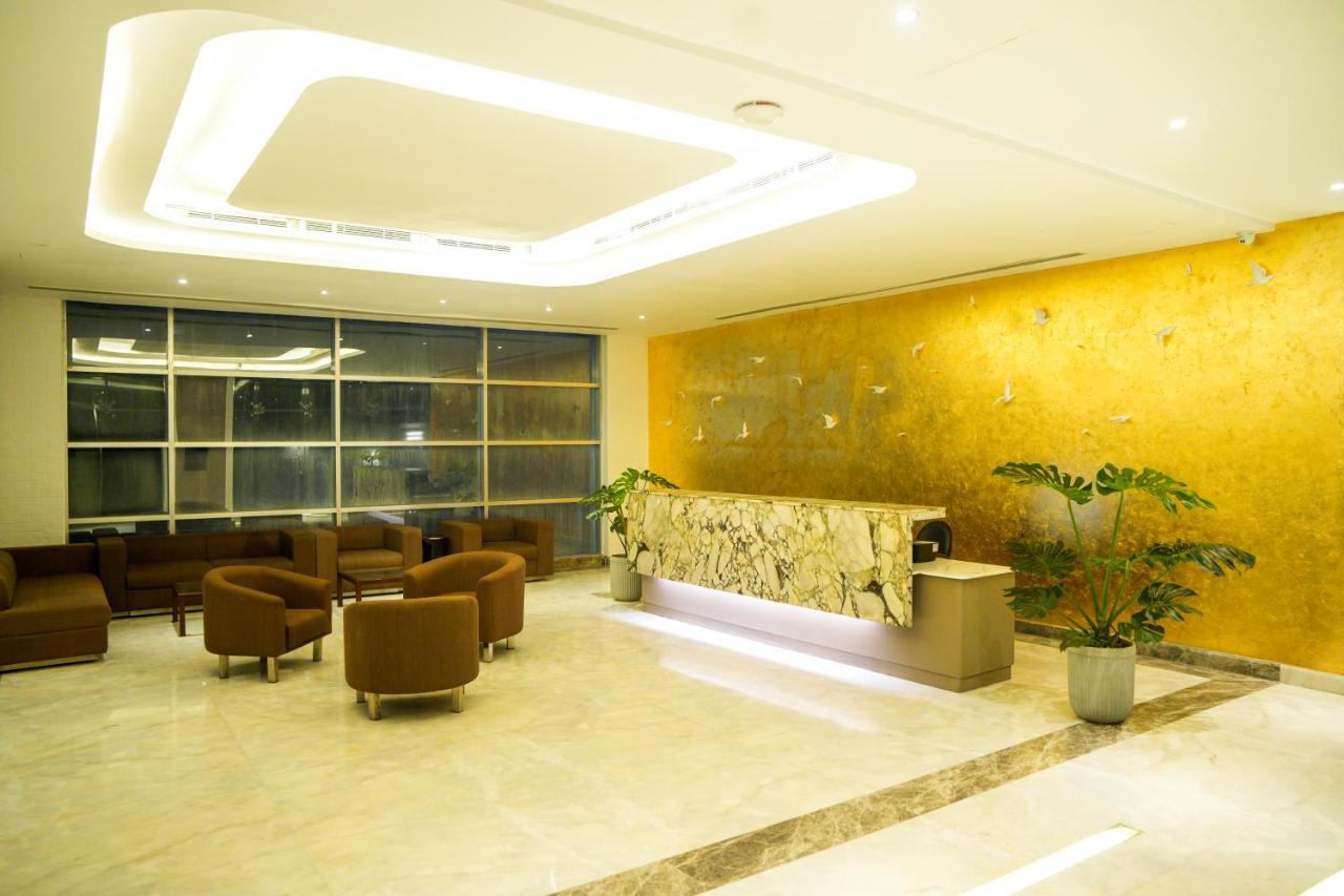 Lakeshore Heights Дака Екстериор снимка